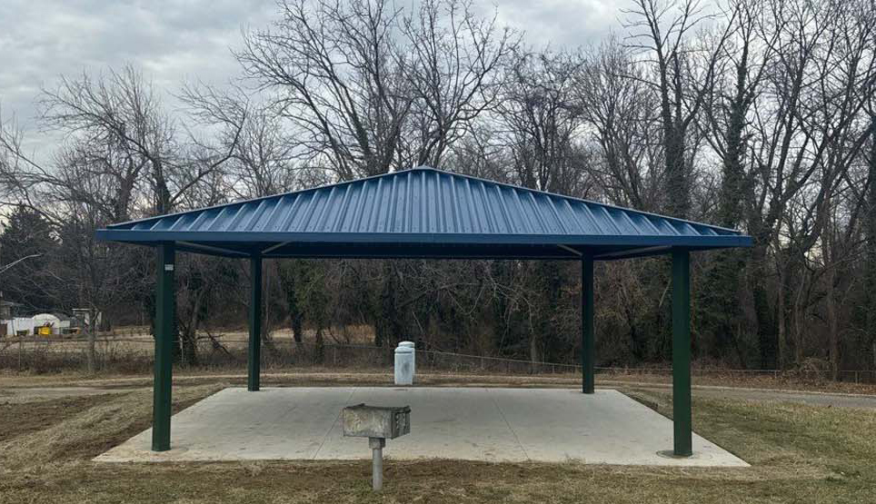Green Site - Cross Street Park - Pavilion Install